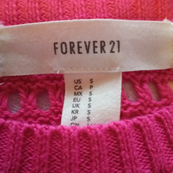 FOREVER 21 CROP TOP CROCHET SWEATER. WOMENS SIZE S. LONG SLEEVE. PINK. - Picture 2 of 6